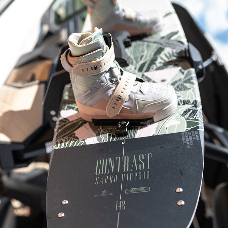 Slingshot Contrast Wakeboard package with Jewel Boots