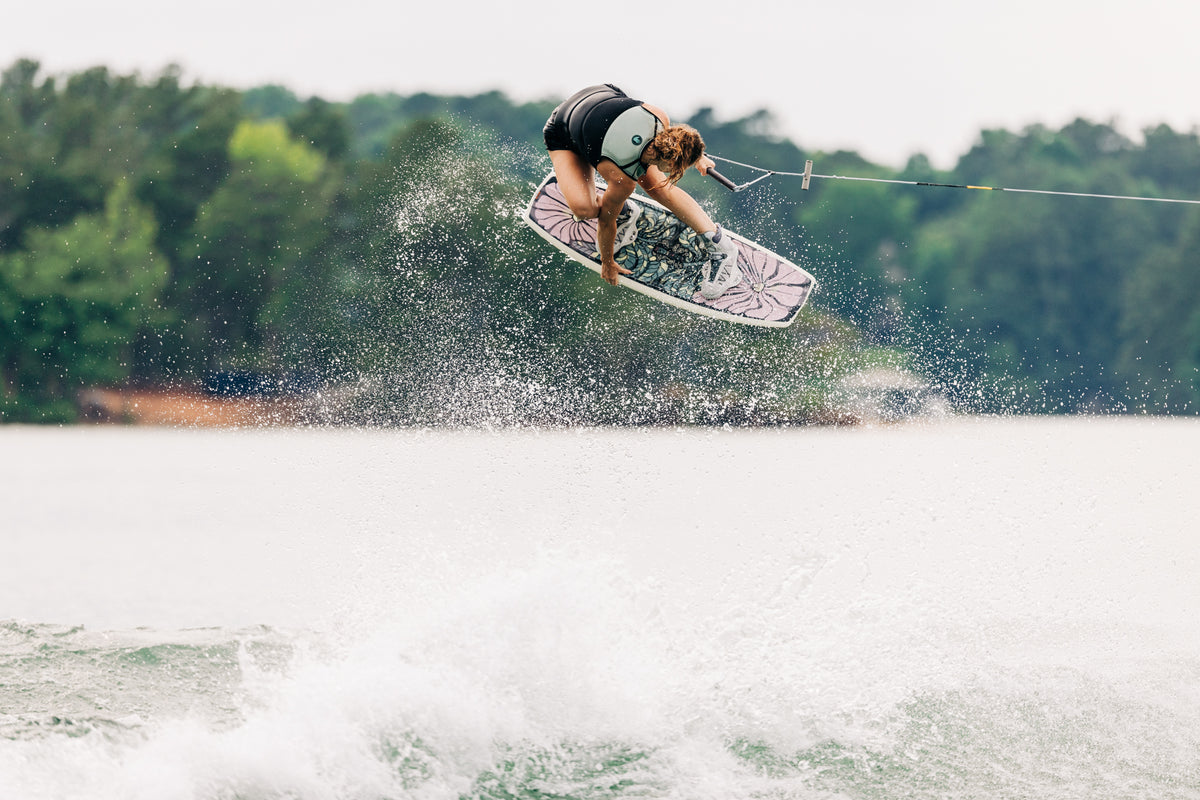 Liquid Force M.E. Wakeboard Package